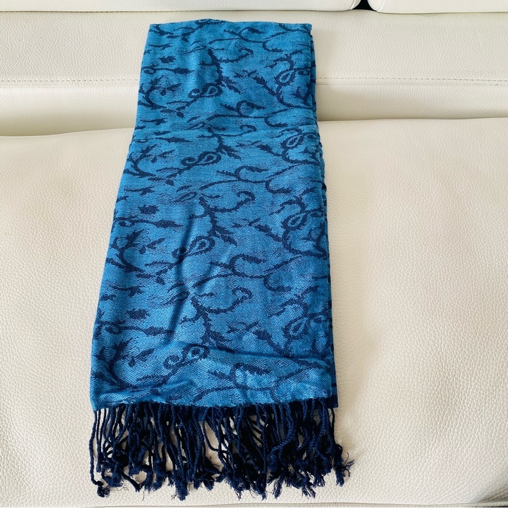 Pashmina blue navy shawl scarf GUC